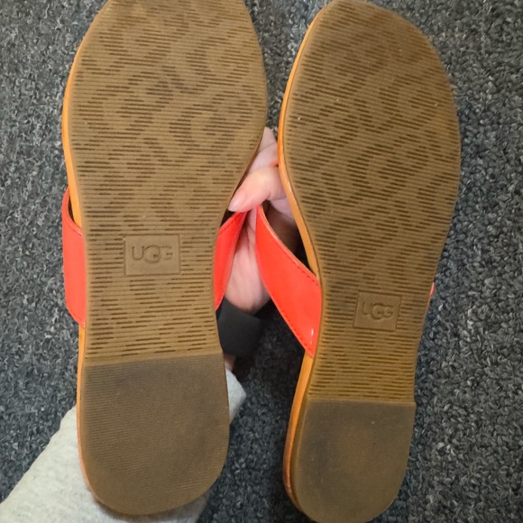 ugg sandals - Picture 3 of 3